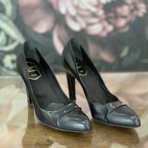 Vintage Roger Vivier Rivet Pump